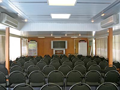 Конференц-зал теплохода «Константин Коротков»