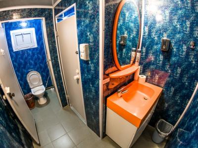 Туалет теплохода «Василий Чапаев»
